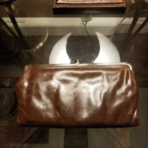 WOMEN'S VANTAGE LEATHER  HOBO CLUTCH WALLET